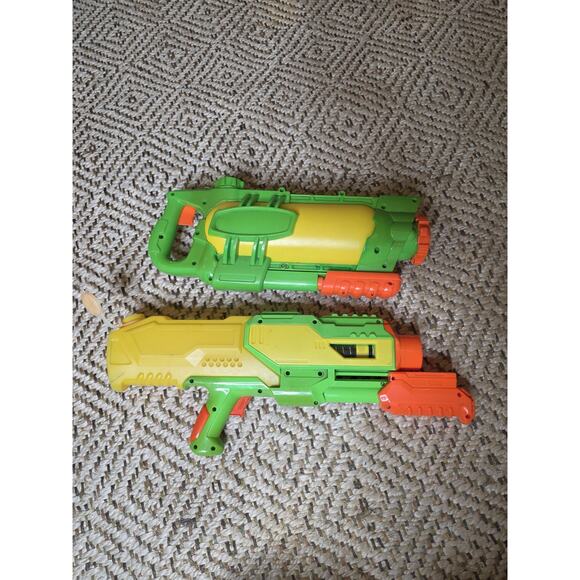 NEW Buzz Bee Toys Water Warriors Air Pressure Gun Water Blaster Outlaw - Picture 11 of 16